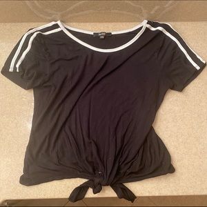 Rue 21 Black Tie Crop Top size medium
